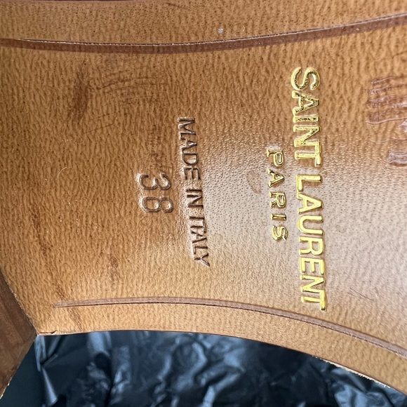 Saint Laurent Paris boots size 38 suede ankle boots , better for a size 7.5 - Picture 5 of 9